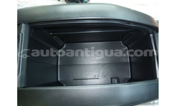 Buy Import Toyota Kluger White Car in Import - Dubai in Antigua Buy Import Toyota Kluger White Car in Import - Dubai in Antigua