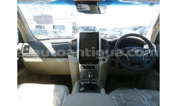 Buy Import Toyota Land Cruiser White Car in Import - Dubai in Antigua Buy Import Toyota Land Cruiser White Car in Import - Dubai in Antigua