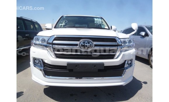 Buy Import Toyota Land Cruiser White Car in Import - Dubai in Antigua Buy Import Toyota Land Cruiser White Car in Import - Dubai in Antigua
