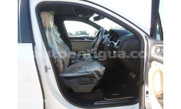 Buy Import Volkswagen Touareg White Car in Import - Dubai in Antigua Buy Import Volkswagen Touareg White Car in Import - Dubai in Antigua
