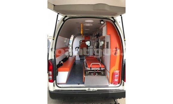 Buy Import Toyota Hiace White Car in Import - Dubai in Antigua Buy Import Toyota Hiace White Car in Import - Dubai in Antigua