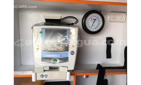 Buy Import Toyota Hiace White Car in Import - Dubai in Antigua Buy Import Toyota Hiace White Car in Import - Dubai in Antigua