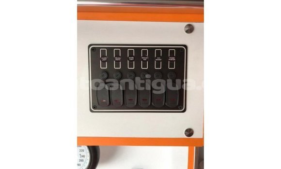 Buy Import Toyota Hiace White Car in Import - Dubai in Antigua Buy Import Toyota Hiace White Car in Import - Dubai in Antigua