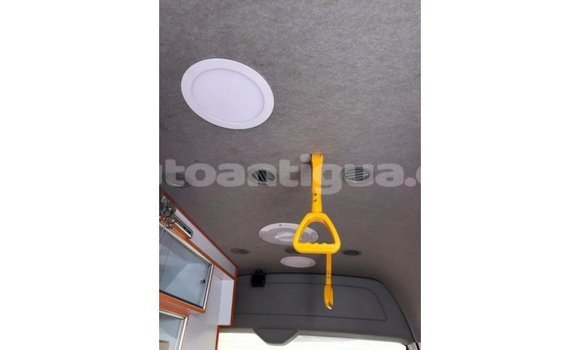 Buy Import Toyota Hiace White Car in Import - Dubai in Antigua Buy Import Toyota Hiace White Car in Import - Dubai in Antigua