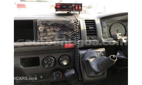 Buy Import Toyota Hiace White Car in Import - Dubai in Antigua Buy Import Toyota Hiace White Car in Import - Dubai in Antigua