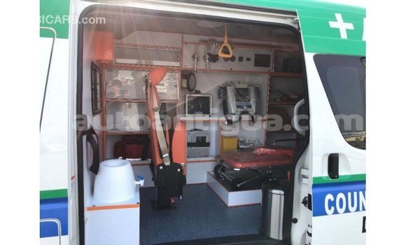 Buy Import Toyota Hiace White Car in Import - Dubai in Antigua Buy Import Toyota Hiace White Car in Import - Dubai in Antigua