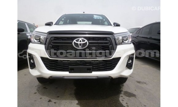 Buy Import Toyota Hilux White Car in Import - Dubai in Antigua Buy Import Toyota Hilux White Car in Import - Dubai in Antigua