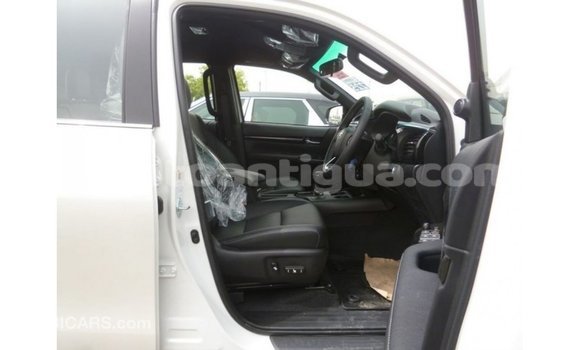 Buy Import Toyota Hilux White Car in Import - Dubai in Antigua Buy Import Toyota Hilux White Car in Import - Dubai in Antigua