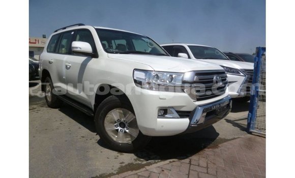 Buy Import Toyota Land Cruiser White Car in Import - Dubai in Antigua Buy Import Toyota Land Cruiser White Car in Import - Dubai in Antigua
