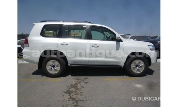 Buy Import Toyota Land Cruiser White Car in Import - Dubai in Antigua Buy Import Toyota Land Cruiser White Car in Import - Dubai in Antigua
