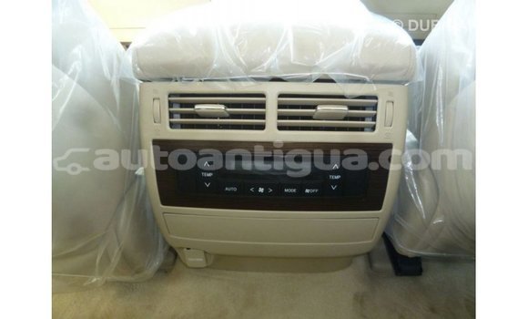 Buy Import Toyota Land Cruiser White Car in Import - Dubai in Antigua Buy Import Toyota Land Cruiser White Car in Import - Dubai in Antigua