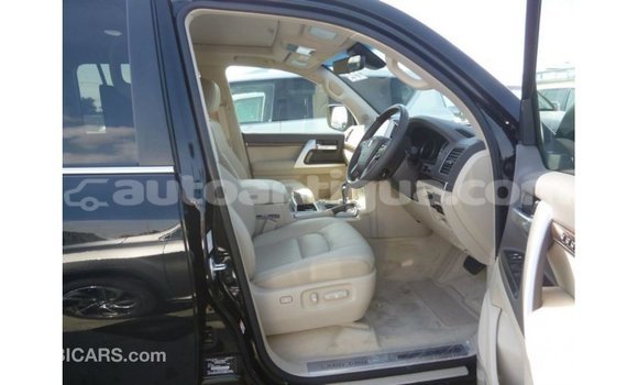 Buy Import Toyota Land Cruiser Black Car in Import - Dubai in Antigua Buy Import Toyota Land Cruiser Black Car in Import - Dubai in Antigua