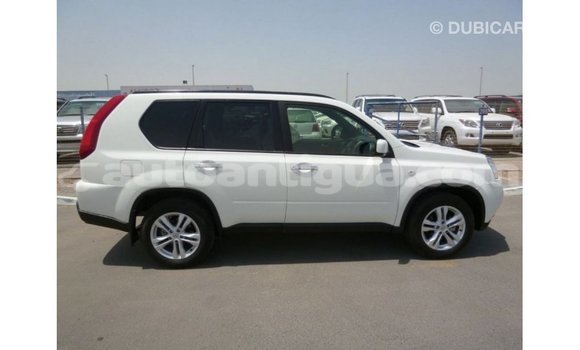 Buy Import Nissan Evalia White Truck in Import - Dubai in Antigua Buy Import Nissan Evalia White Truck in Import - Dubai in Antigua