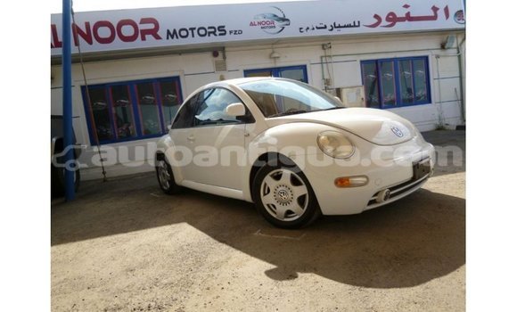 Buy Import Volkswagen Beetle White Car in Import - Dubai in Antigua