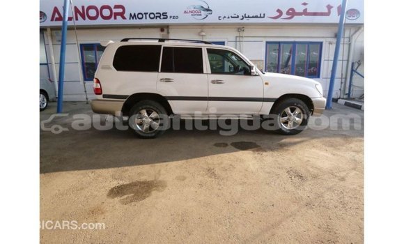 Buy Import Toyota Land Cruiser White Car in Import - Dubai in Antigua Buy Import Toyota Land Cruiser White Car in Import - Dubai in Antigua