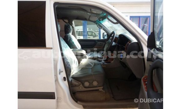 Buy Import Toyota Land Cruiser White Car in Import - Dubai in Antigua Buy Import Toyota Land Cruiser White Car in Import - Dubai in Antigua