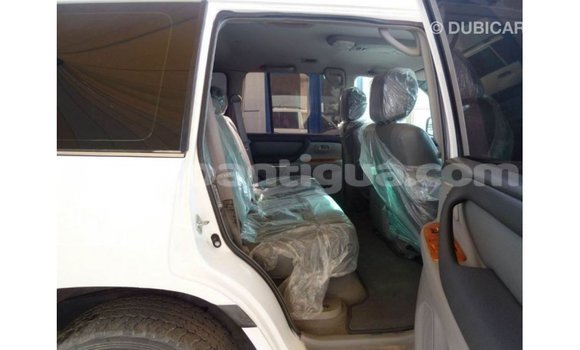Buy Import Toyota Land Cruiser White Car in Import - Dubai in Antigua Buy Import Toyota Land Cruiser White Car in Import - Dubai in Antigua
