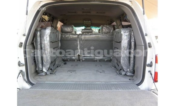 Buy Import Toyota Land Cruiser White Car in Import - Dubai in Antigua Buy Import Toyota Land Cruiser White Car in Import - Dubai in Antigua
