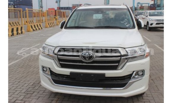 Buy Import Toyota Land Cruiser White Car in Import - Dubai in Antigua Buy Import Toyota Land Cruiser White Car in Import - Dubai in Antigua