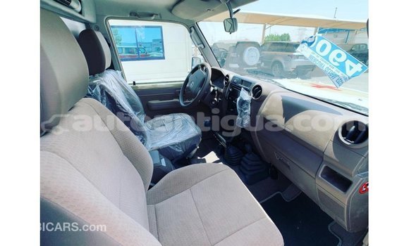 Buy Import Toyota Land Cruiser Beige Car in Import - Dubai in Antigua Buy Import Toyota Land Cruiser Beige Car in Import - Dubai in Antigua