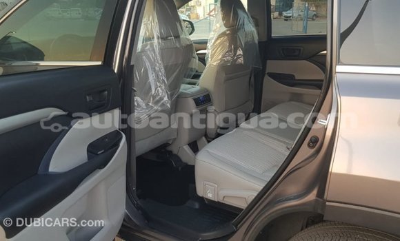 Buy Import Toyota Highlander Other Car in Import - Dubai in Antigua Buy Import Toyota Highlander Other Car in Import - Dubai in Antigua