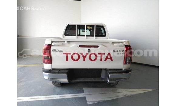 Buy Import Toyota Hilux White Car in Import - Dubai in Antigua Buy Import Toyota Hilux White Car in Import - Dubai in Antigua