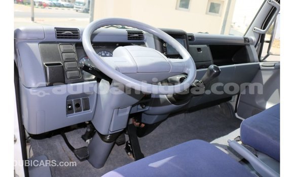 Buy Import Mitsubishi L400 White Truck in Import - Dubai in Antigua