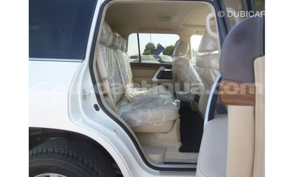 Buy Import Toyota Land Cruiser White Car in Import - Dubai in Antigua Buy Import Toyota Land Cruiser White Car in Import - Dubai in Antigua