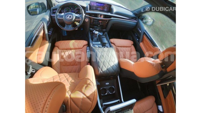 Big with watermark c5656378 fc01 402d acfd df249c73b52b