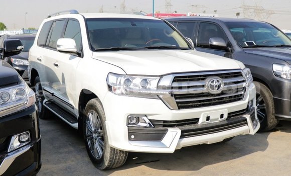 Buy Import Toyota Land Cruiser White Car in Import - Dubai in Antigua Buy Import Toyota Land Cruiser White Car in Import - Dubai in Antigua