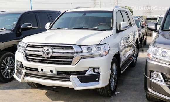 Buy Import Toyota Land Cruiser White Car in Import - Dubai in Antigua Buy Import Toyota Land Cruiser White Car in Import - Dubai in Antigua