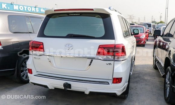 Buy Import Toyota Land Cruiser White Car in Import - Dubai in Antigua Buy Import Toyota Land Cruiser White Car in Import - Dubai in Antigua