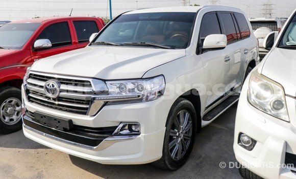 Buy Import Toyota Land Cruiser White Car in Import - Dubai in Antigua Buy Import Toyota Land Cruiser White Car in Import - Dubai in Antigua