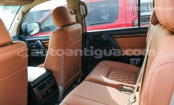 Buy Import Toyota Land Cruiser White Car in Import - Dubai in Antigua Buy Import Toyota Land Cruiser White Car in Import - Dubai in Antigua