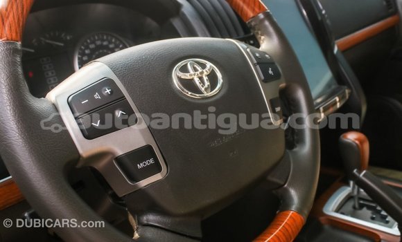 Buy Import Toyota Land Cruiser White Car in Import - Dubai in Antigua Buy Import Toyota Land Cruiser White Car in Import - Dubai in Antigua