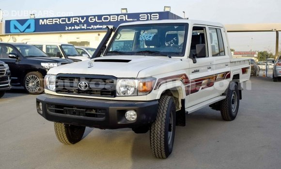 Buy Import Toyota Land Cruiser White Car in Import - Dubai in Antigua Buy Import Toyota Land Cruiser White Car in Import - Dubai in Antigua