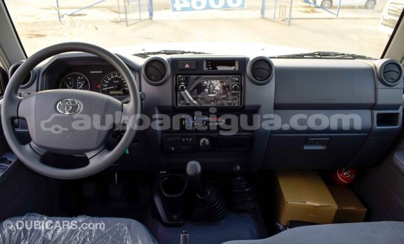 Buy Import Toyota Land Cruiser White Car in Import - Dubai in Antigua Buy Import Toyota Land Cruiser White Car in Import - Dubai in Antigua