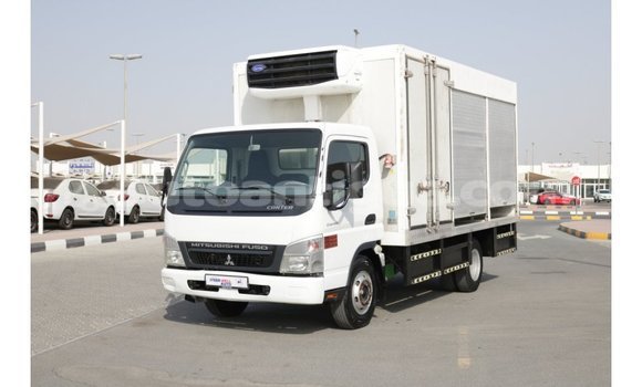 Buy Import Mitsubishi L400 White Truck in Import - Dubai in Antigua