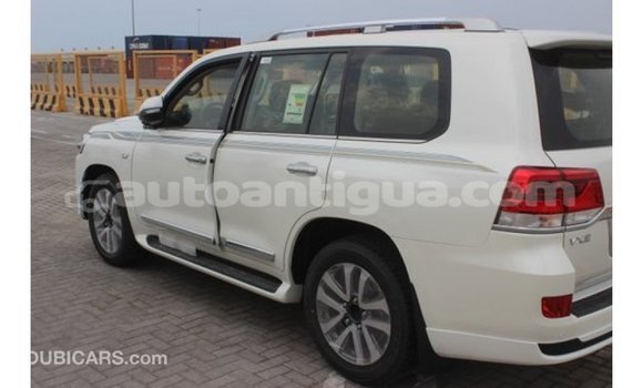 Buy Import Toyota Land Cruiser White Car in Import - Dubai in Antigua Buy Import Toyota Land Cruiser White Car in Import - Dubai in Antigua