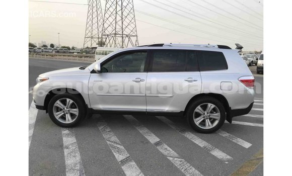 Buy Import Toyota Highlander Other Car in Import - Dubai in Antigua Buy Import Toyota Highlander Other Car in Import - Dubai in Antigua