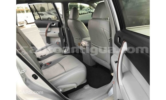 Buy Import Toyota Highlander Other Car in Import - Dubai in Antigua Buy Import Toyota Highlander Other Car in Import - Dubai in Antigua