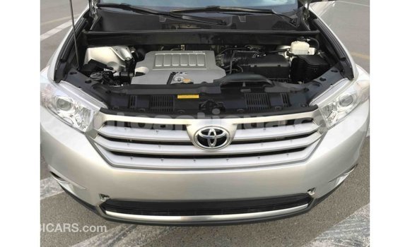 Buy Import Toyota Highlander Other Car in Import - Dubai in Antigua Buy Import Toyota Highlander Other Car in Import - Dubai in Antigua
