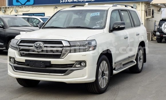 Buy Import Toyota Land Cruiser White Car in Import - Dubai in Antigua Buy Import Toyota Land Cruiser White Car in Import - Dubai in Antigua