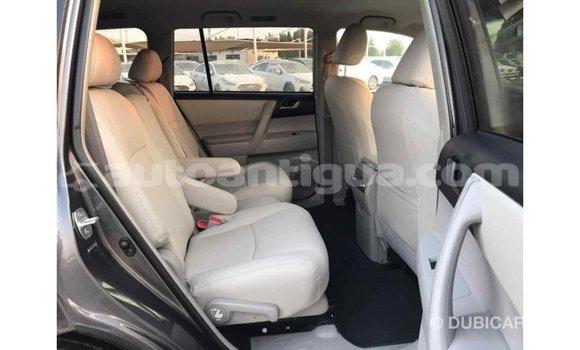 Buy Import Toyota Highlander Other Car in Import - Dubai in Antigua Buy Import Toyota Highlander Other Car in Import - Dubai in Antigua