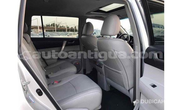 Buy Import Toyota Highlander Other Car in Import - Dubai in Antigua Buy Import Toyota Highlander Other Car in Import - Dubai in Antigua