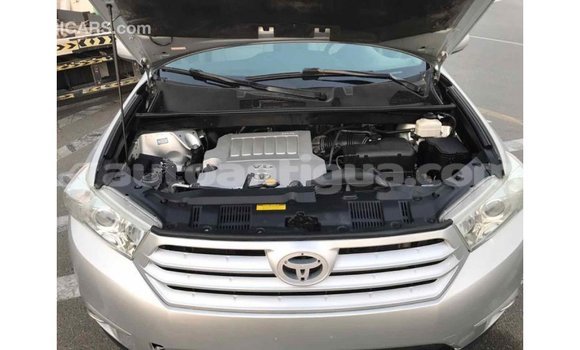 Buy Import Toyota Highlander Other Car in Import - Dubai in Antigua Buy Import Toyota Highlander Other Car in Import - Dubai in Antigua