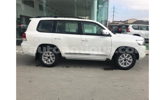 Buy Import Toyota Land Cruiser White Car in Import - Dubai in Antigua Buy Import Toyota Land Cruiser White Car in Import - Dubai in Antigua