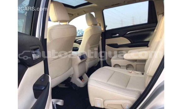 Buy Import Toyota Highlander Beige Car in Import - Dubai in Antigua Buy Import Toyota Highlander Beige Car in Import - Dubai in Antigua