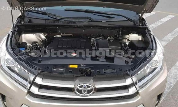 Buy Import Toyota Highlander Beige Car in Import - Dubai in Antigua Buy Import Toyota Highlander Beige Car in Import - Dubai in Antigua