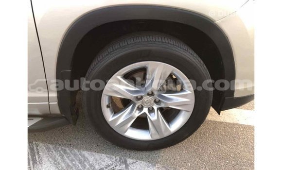 Buy Import Toyota Highlander Beige Car in Import - Dubai in Antigua Buy Import Toyota Highlander Beige Car in Import - Dubai in Antigua